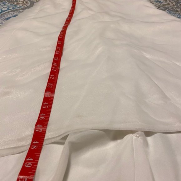 Ivory Wedding Dress - Size 6 - Picture 12 of 13